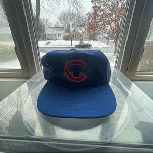 Vintage MLB Chicago Cubs trucker hat